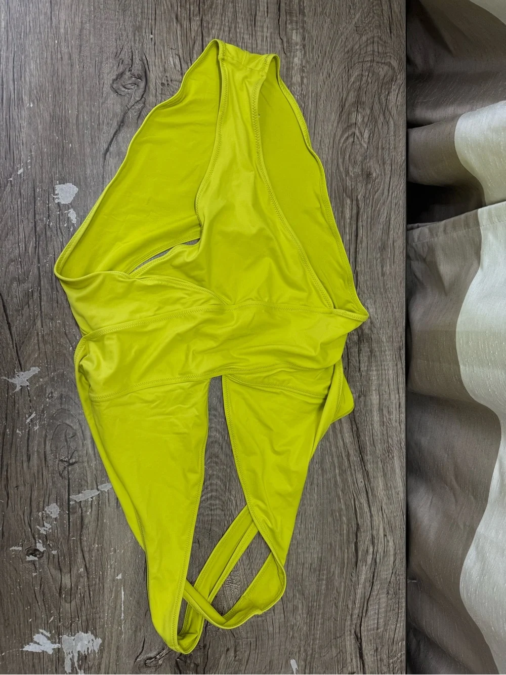 SKIMS Signature Swim Plunge Monokini Cut Out One Piece Swimsuit in Citrus 2x